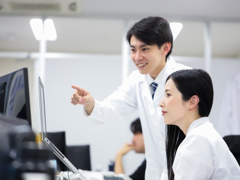 実務未経験から最先端技術に挑戦！【研究職】＊年休最大130日2