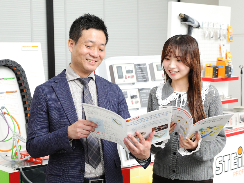 活躍のフィールドは世界！【海外営業】*月給30万円～*土日祝休み2